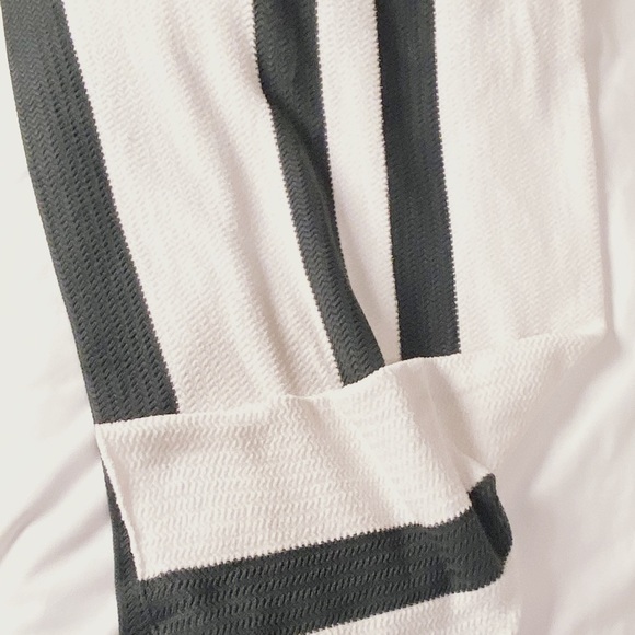 Knit Blanket - Picture 2 of 5